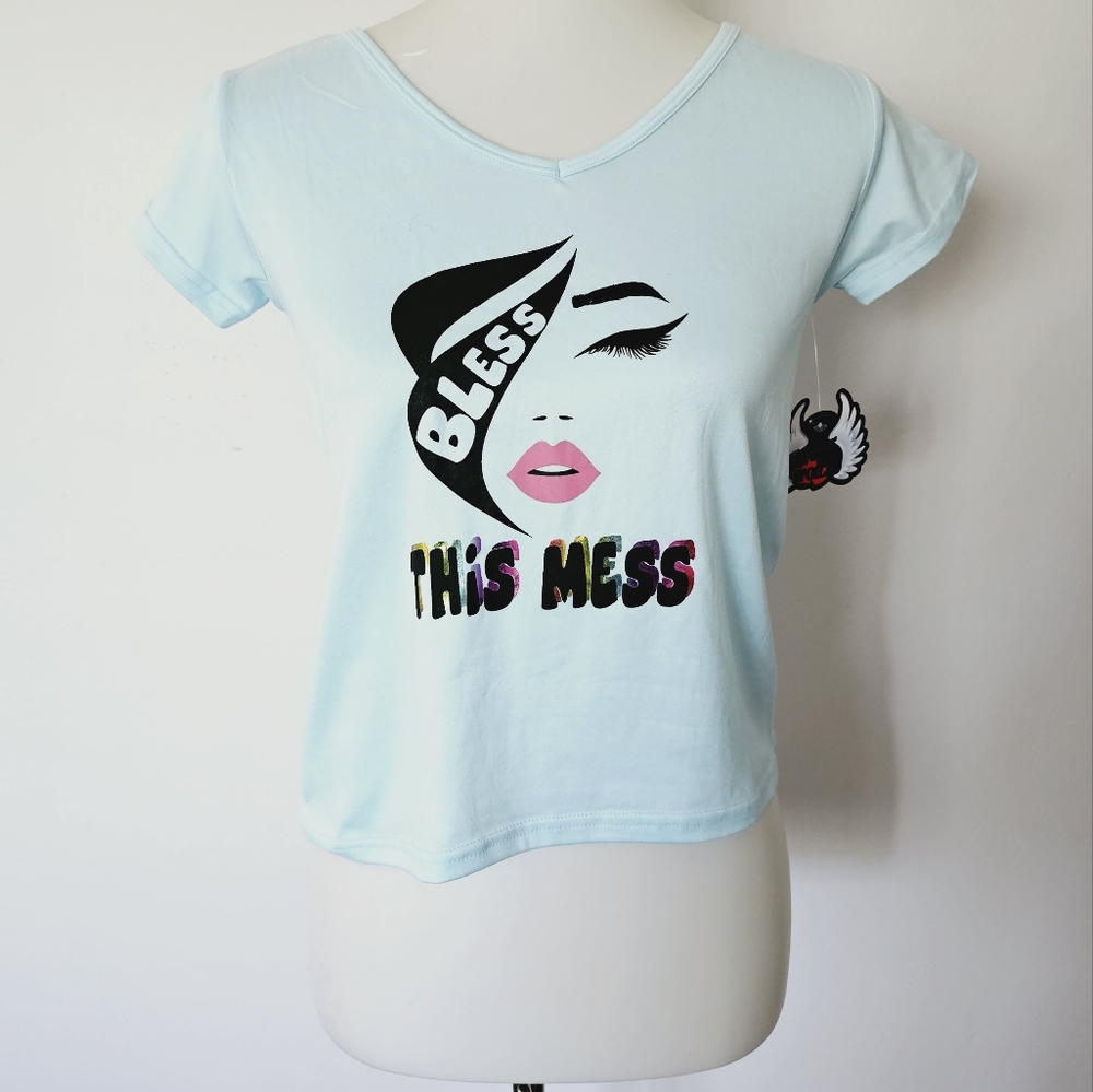 Forever Spoiled Aqua Graphic Crewneck Cropped Short Sleeve Tee Size Small